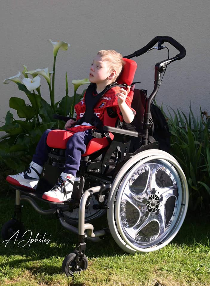 Un nouveau fauteuil pour Kylian